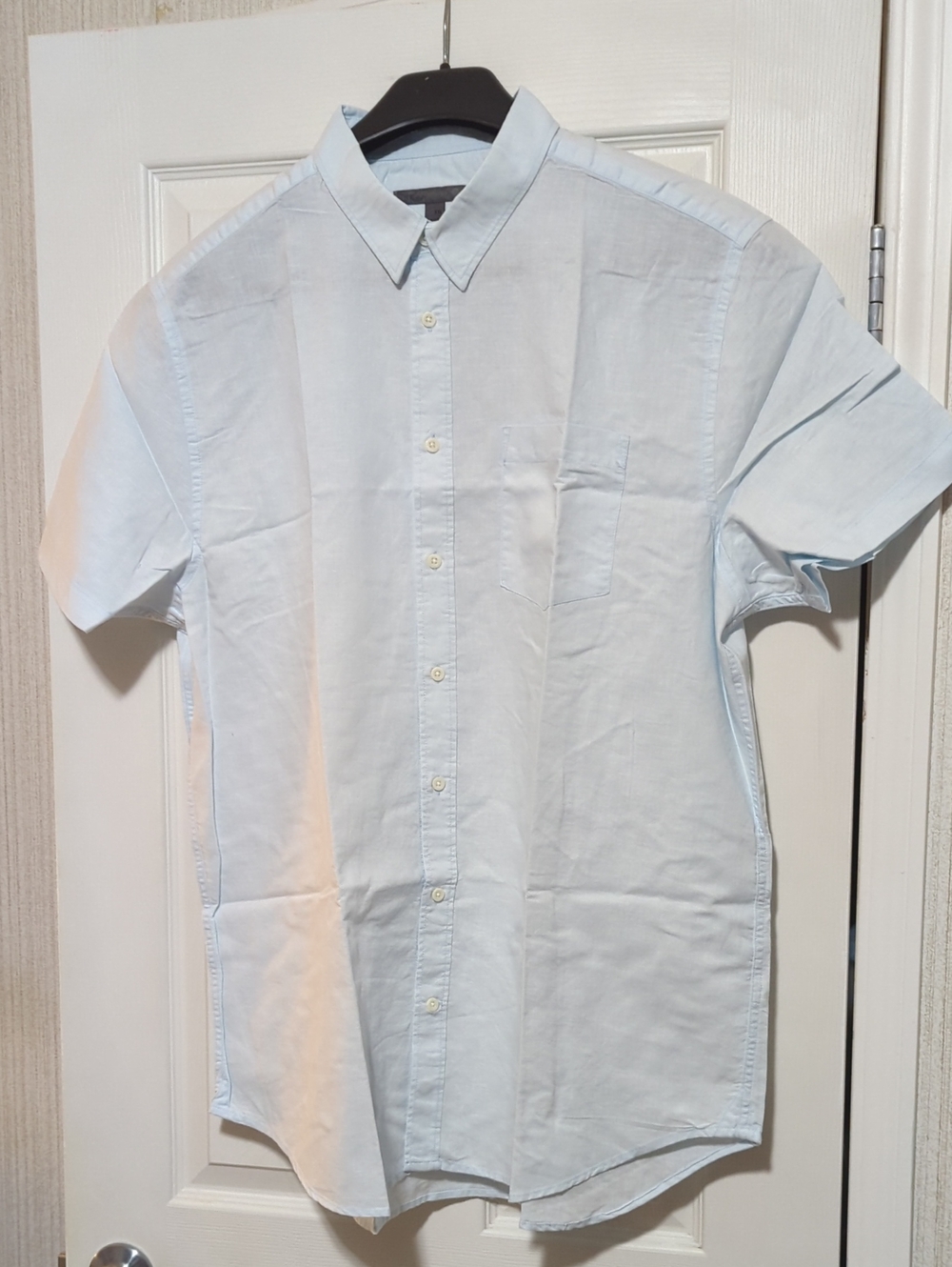 Old Navy Light Blue Short-Sleeve Button-Down Shirt